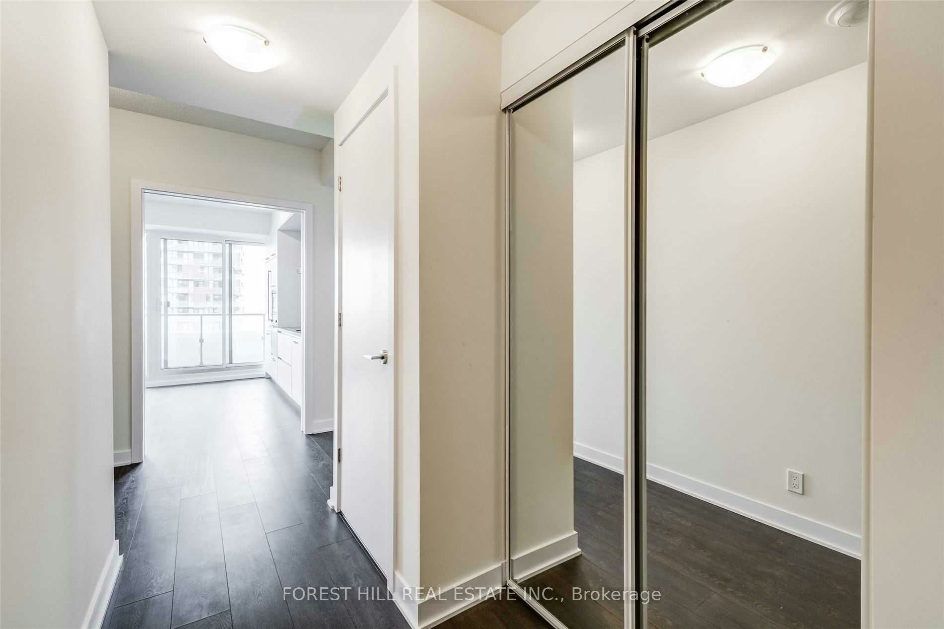 5101-2221 Yonge Street, Toronto, ON, M4S 2B4 - 4