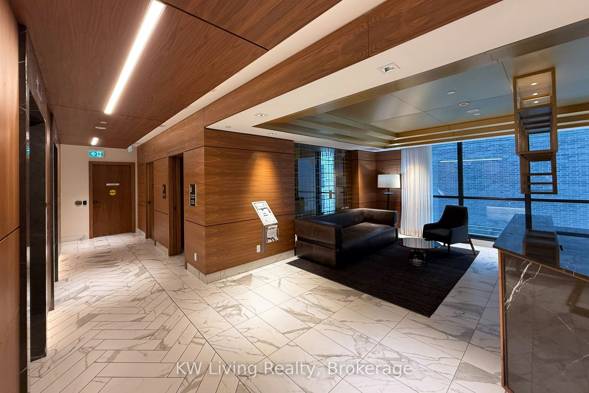 902-327 King Street W, Toronto, ON, M5V 0W7 - 25