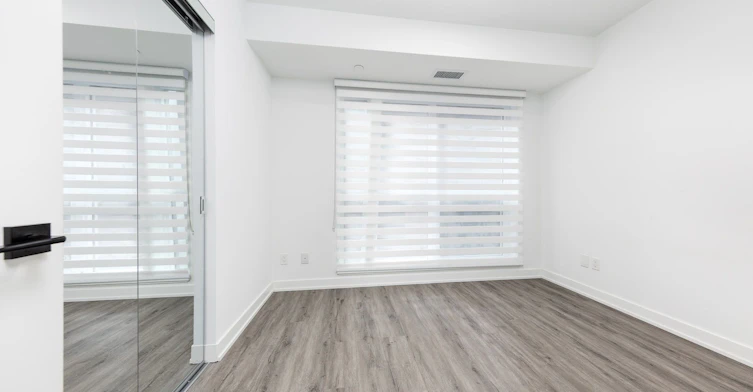 902-327 King Street W, Toronto, ON, M5V 0W7 - 12