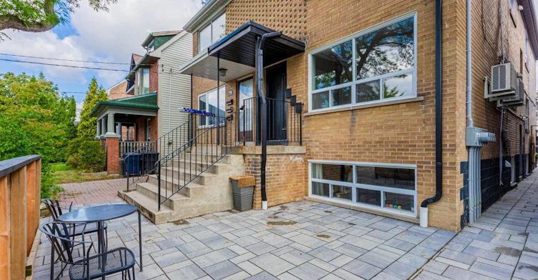 77 Greensides Avenue, Toronto, ON, M6G 3P8