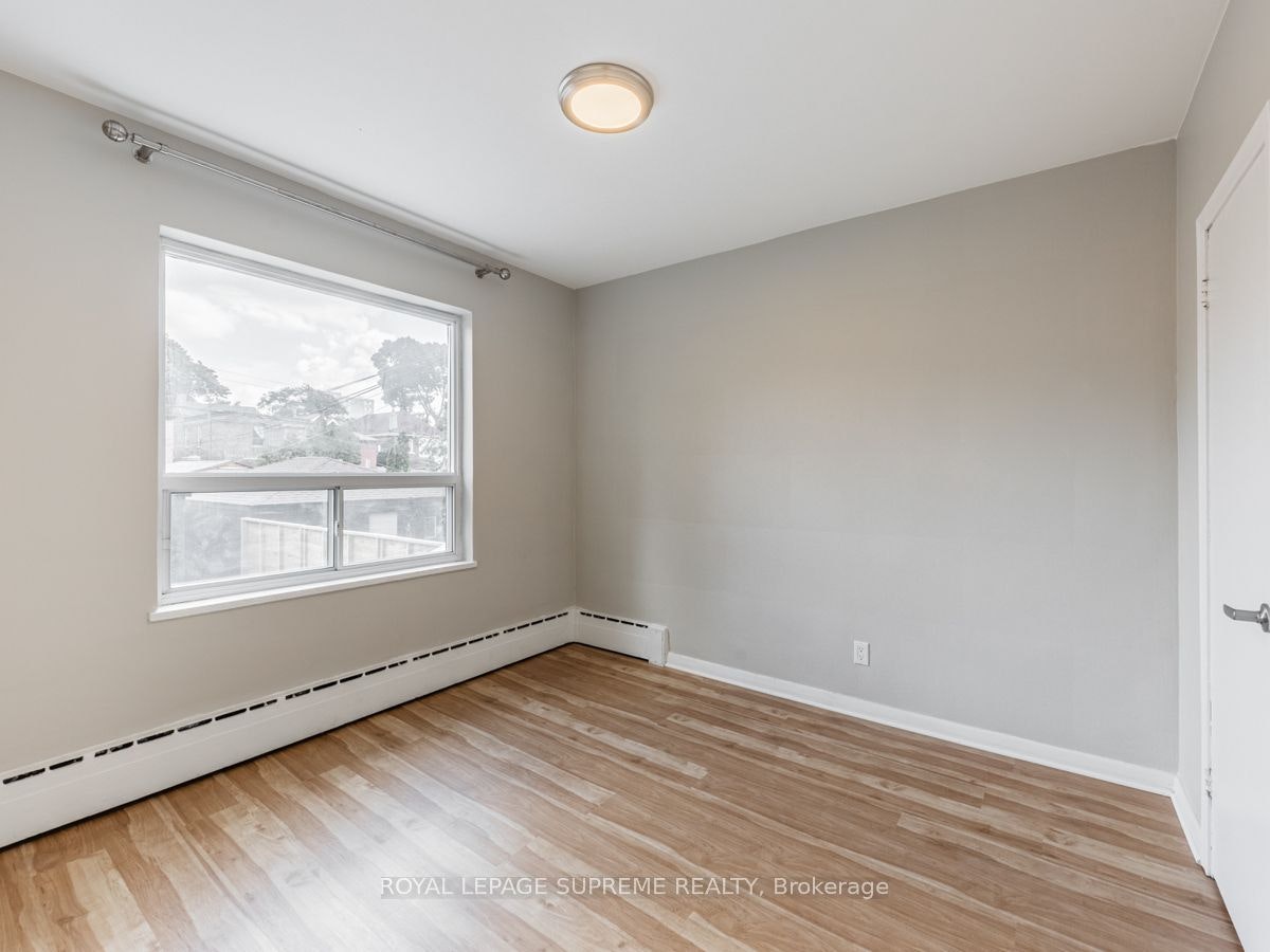 77 Greensides Avenue, Toronto, ON, M6G 3P8 - 14