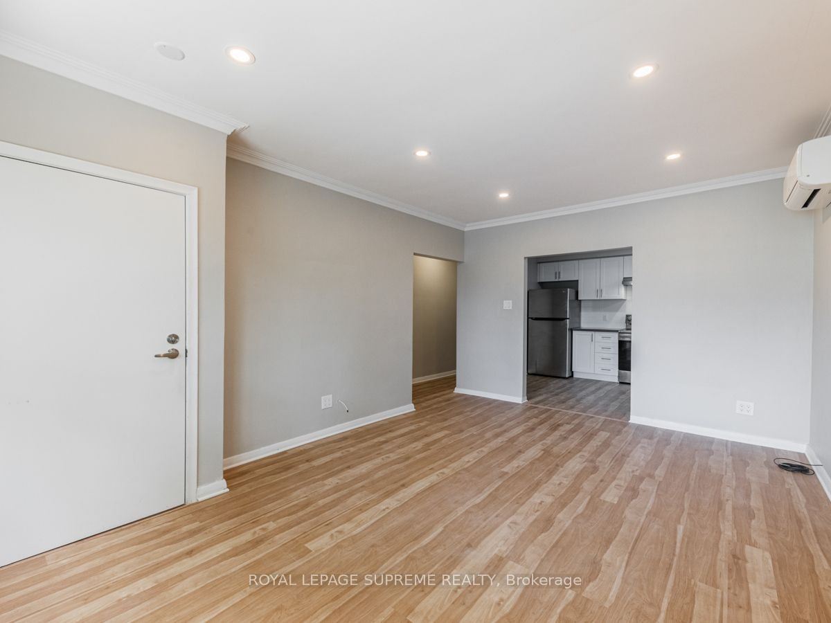 77 Greensides Avenue, Toronto, ON, M6G 3P8 - 5