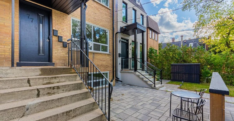 77 Greensides Avenue, Toronto, ON, M6G 3P8 - 2