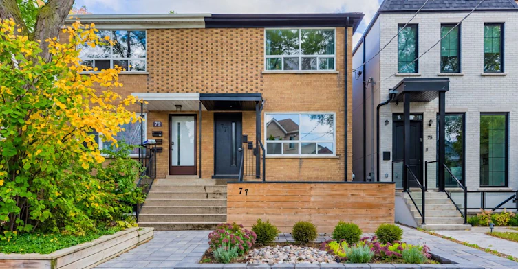77 Greensides Avenue, Toronto, ON, M6G 3P8 - 3