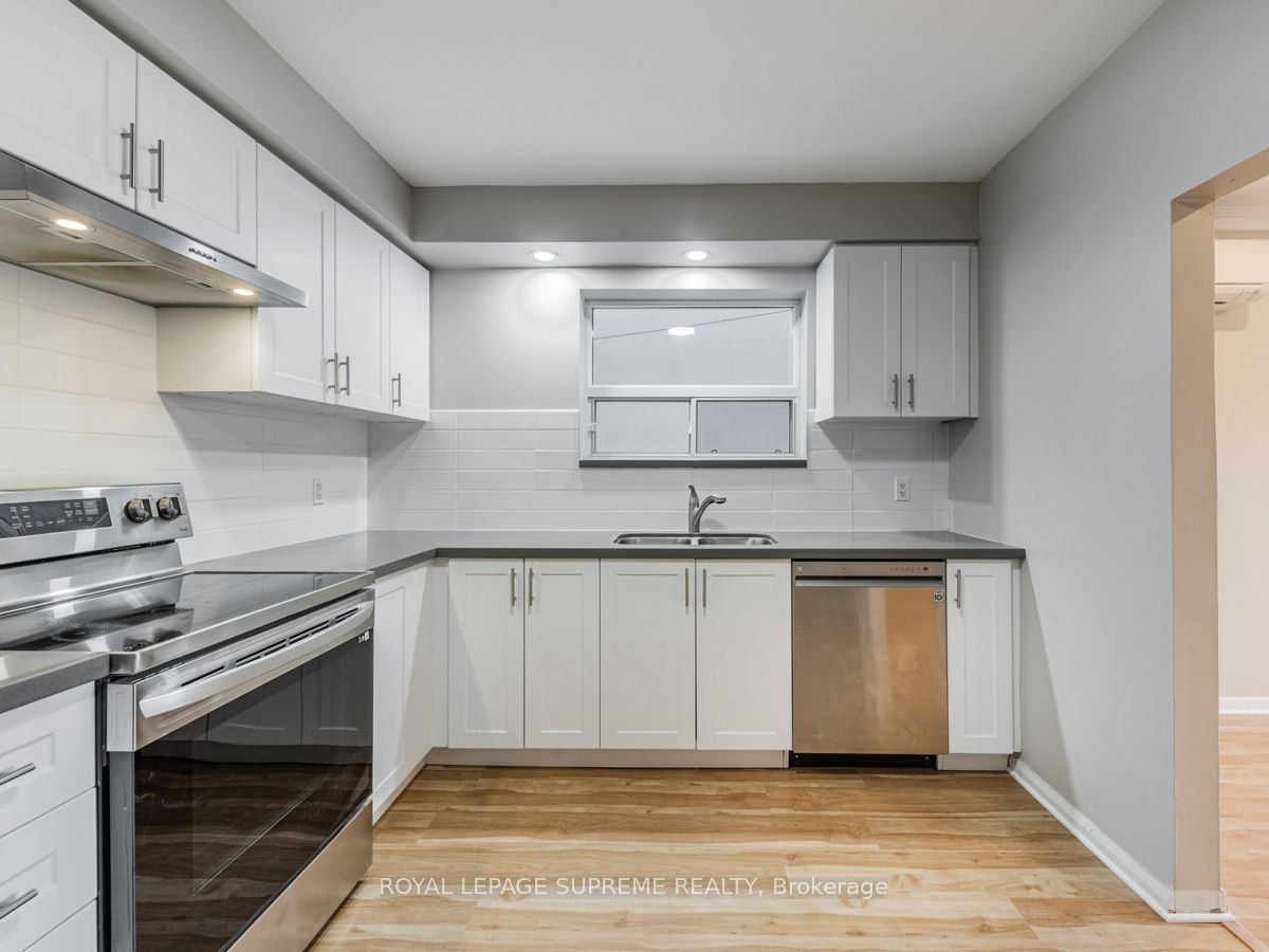 77 Greensides Avenue, Toronto, ON, M6G 3P8 - 9