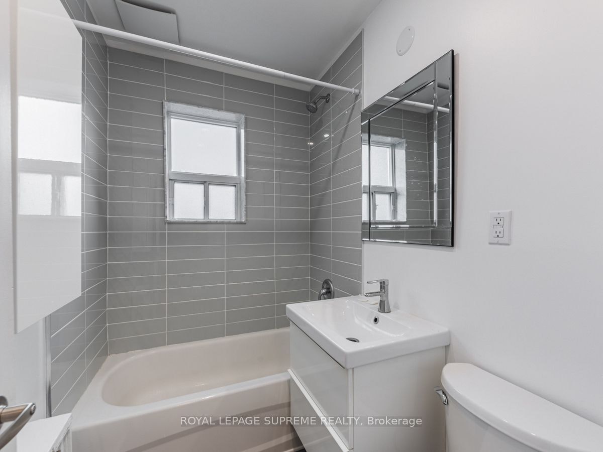 77 Greensides Avenue, Toronto, ON, M6G 3P8 - 16