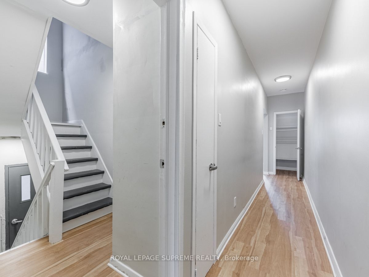 77 Greensides Avenue, Toronto, ON, M6G 3P8 - 17