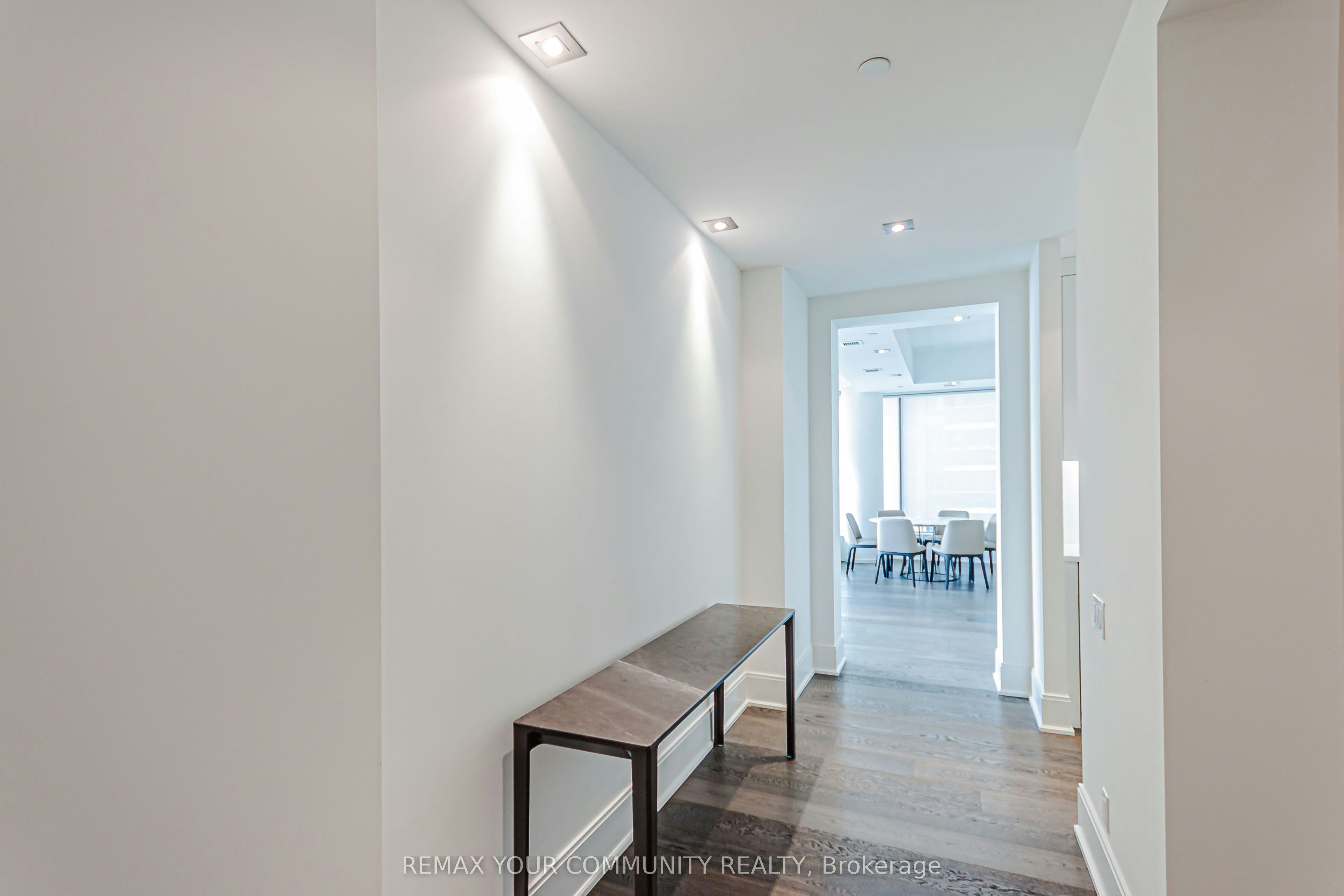 902-77 Charles Street W, Toronto, ON, M5S 2X1 - 7