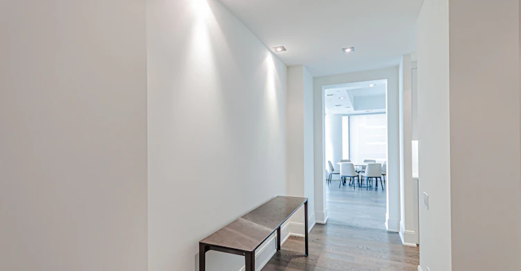 902-77 Charles Street W, Toronto, ON, M5S 2X1 - 7