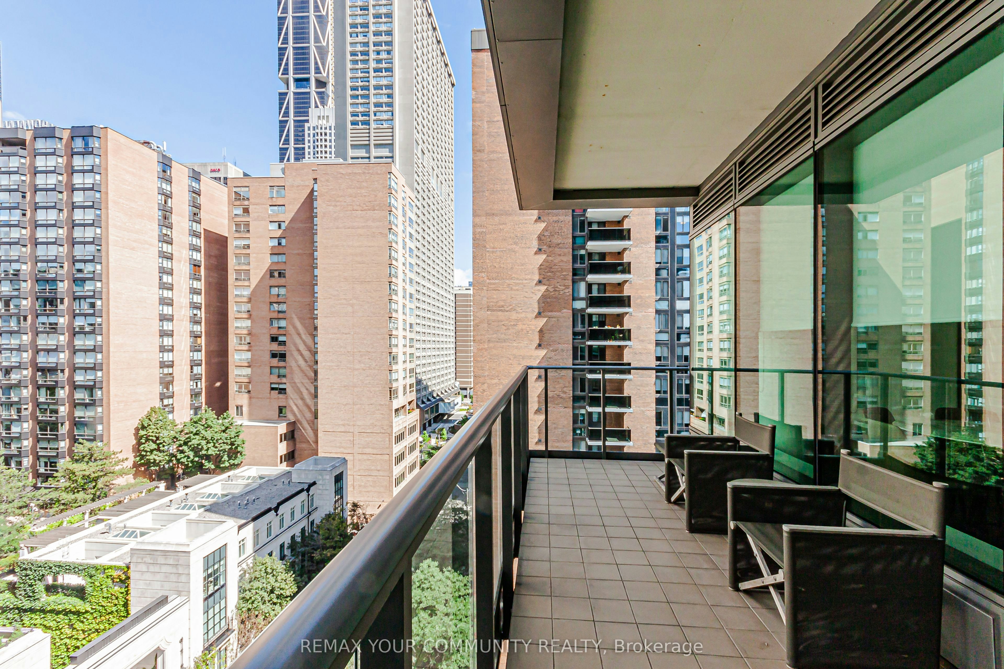 902-77 Charles Street W, Toronto, ON, M5S 2X1 - 21