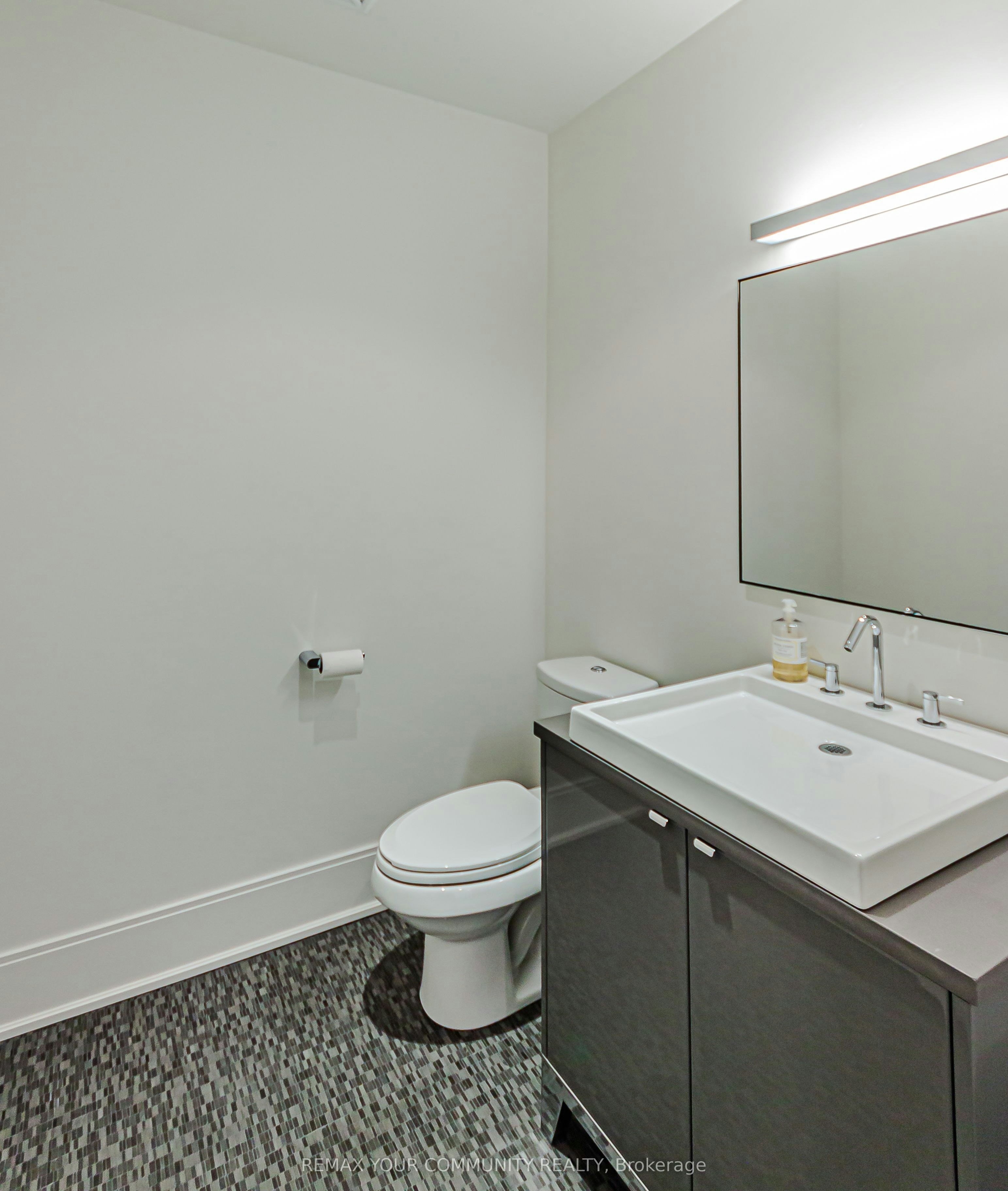 902-77 Charles Street W, Toronto, ON, M5S 2X1 - 9