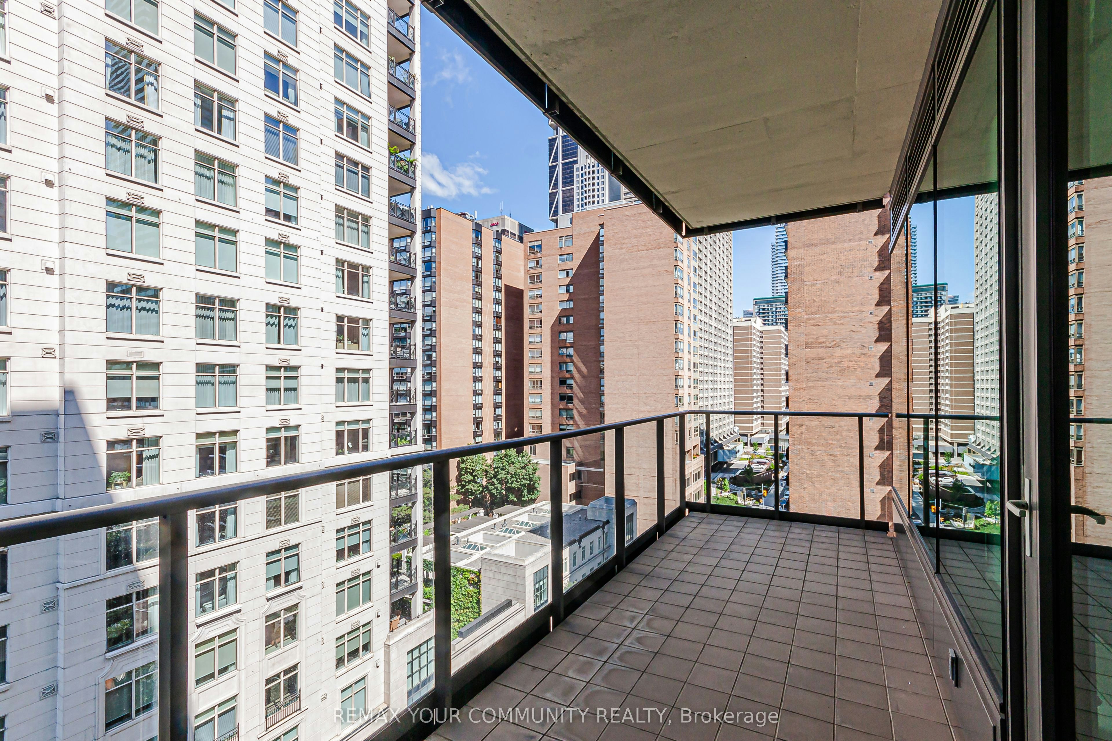 902-77 Charles Street W, Toronto, ON, M5S 2X1 - 28