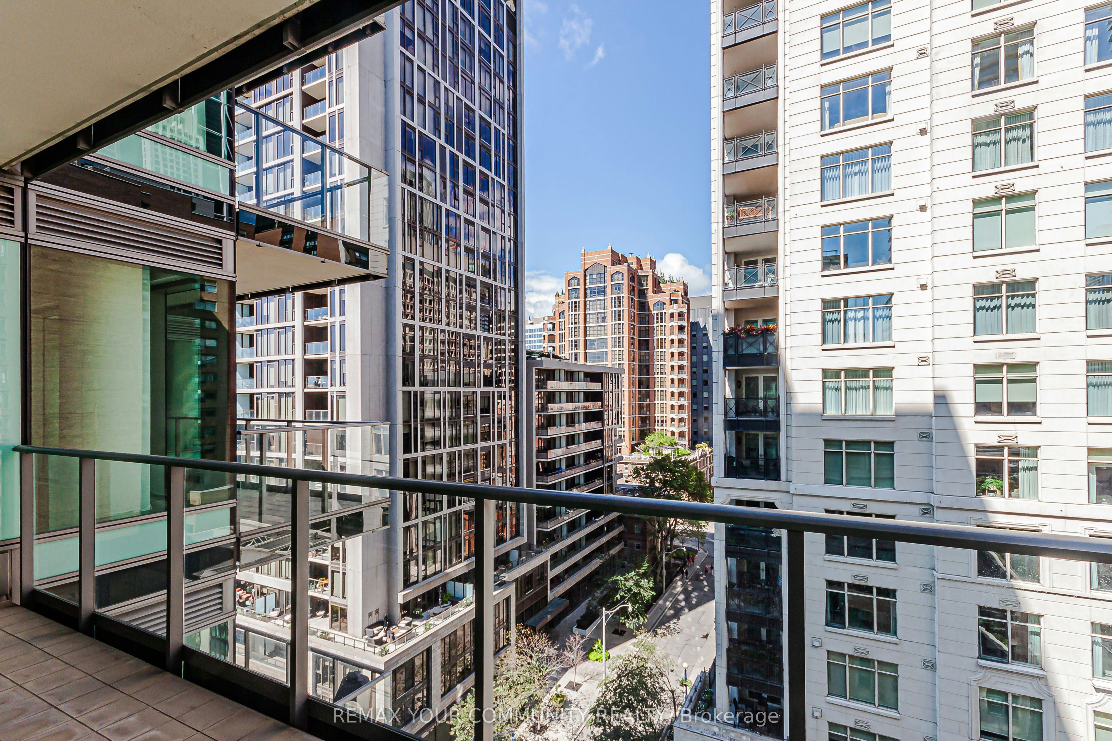 902-77 Charles Street W, Toronto, ON, M5S 2X1 - 30