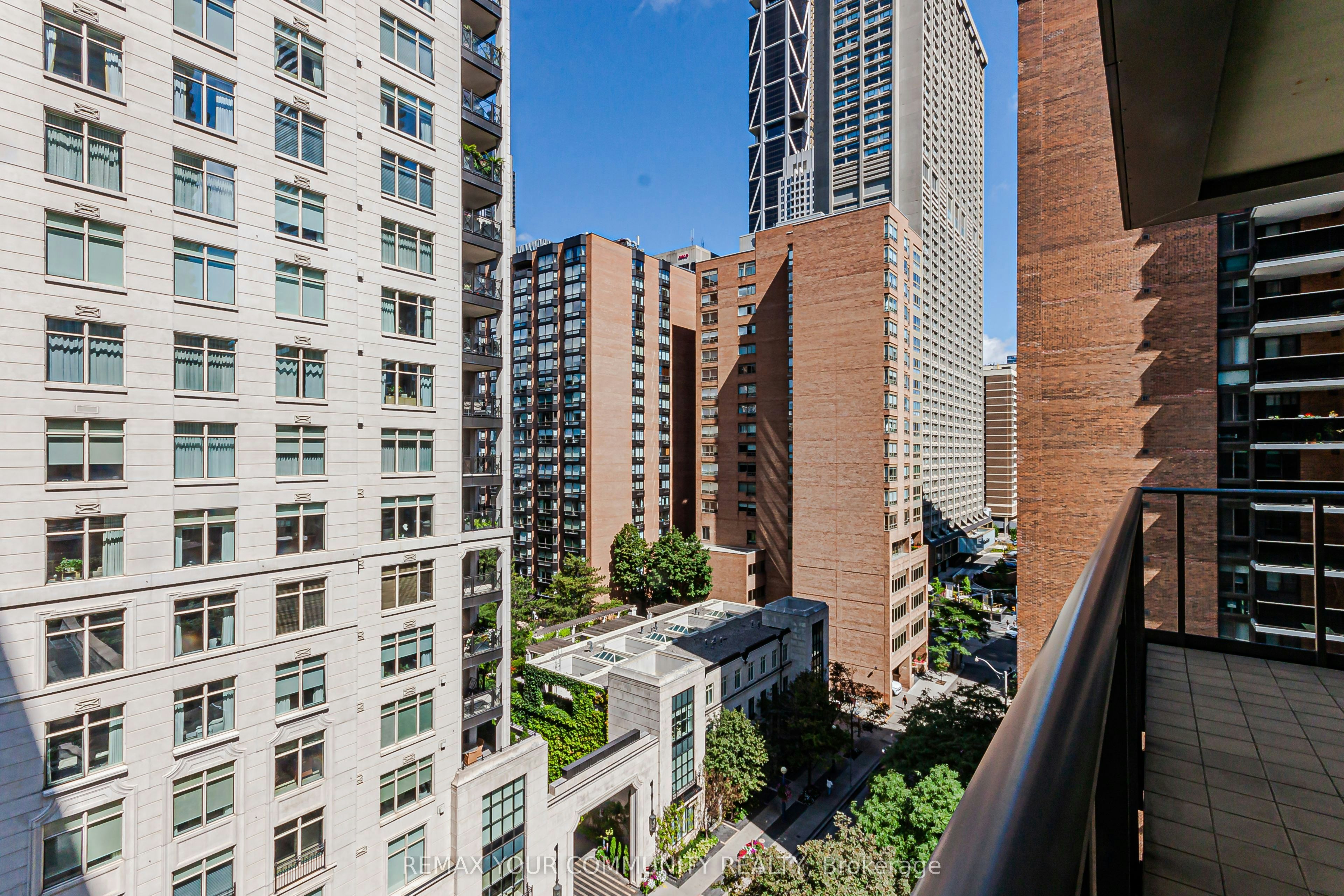 902-77 Charles Street W, Toronto, ON, M5S 2X1 - 22