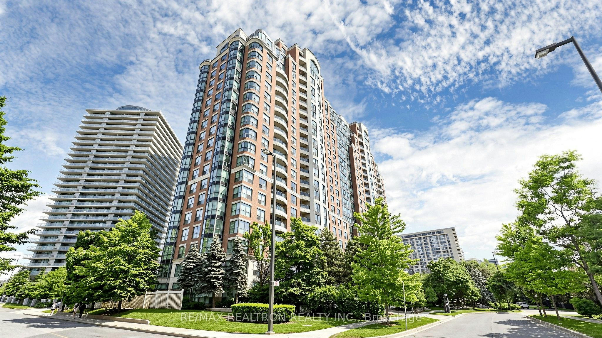 502-23 Lorraine Drive, Toronto, ON, M2N 6Z6