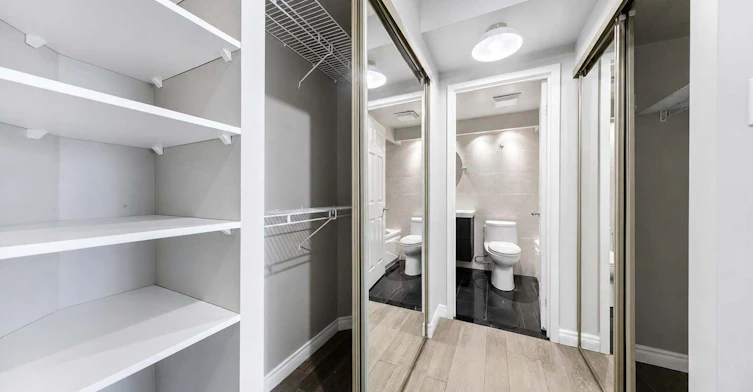 1602-77 Harbour Square, Toronto, ON, M5J 2S2 - 23