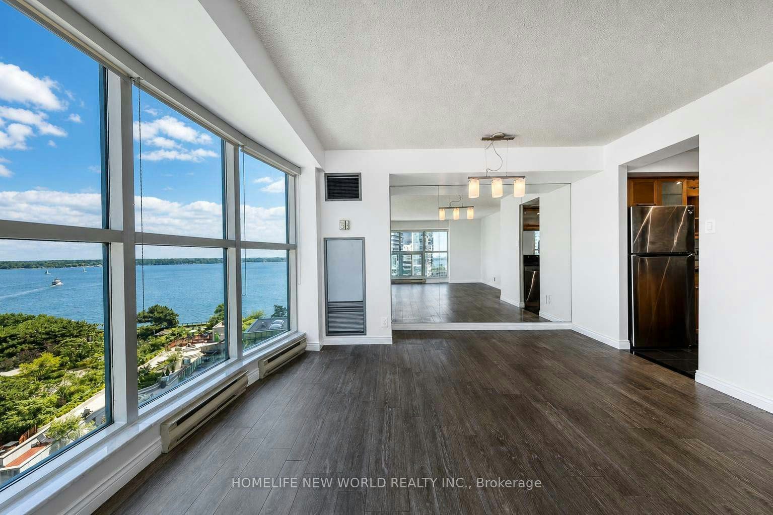 1602-77 Harbour Square, Toronto, ON, M5J 2S2 - 6