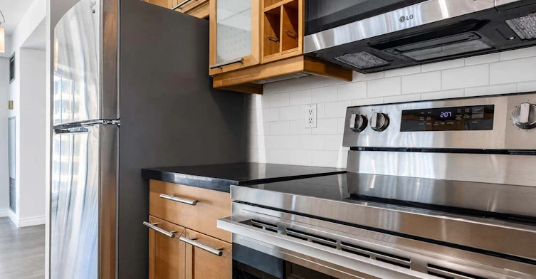 1602-77 Harbour Square, Toronto, ON, M5J 2S2 - 15