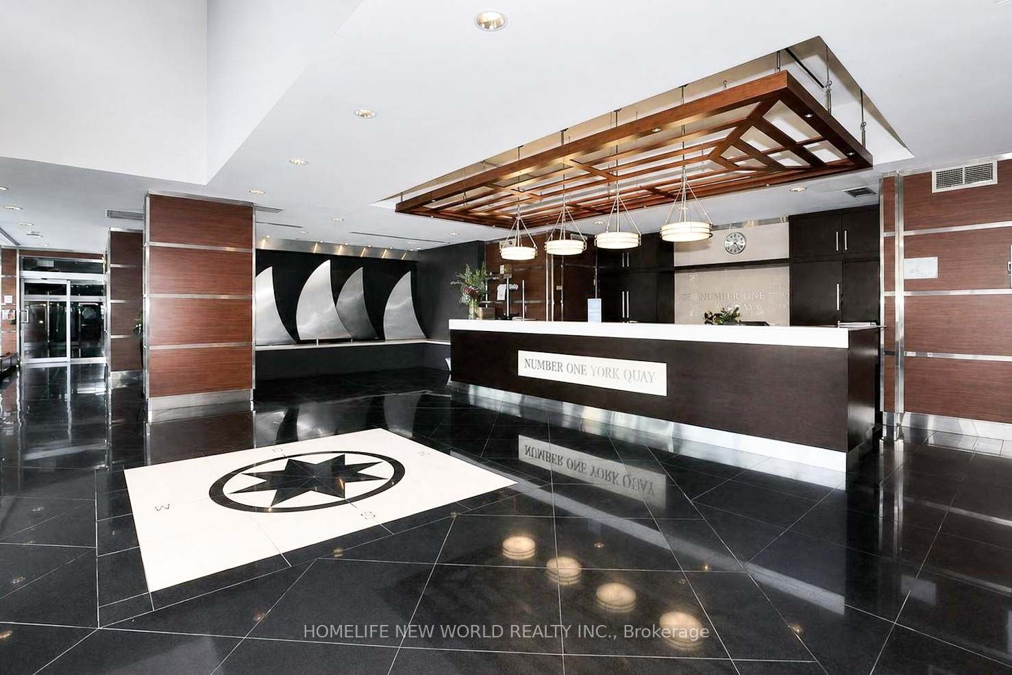 1602-77 Harbour Square, Toronto, ON, M5J 2S2 - 3