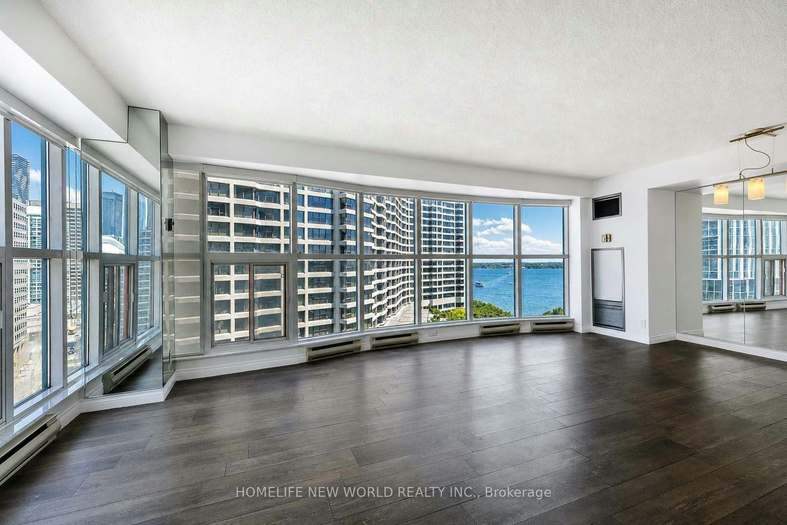 1602-77 Harbour Square, Toronto, ON, M5J 2S2 - 8