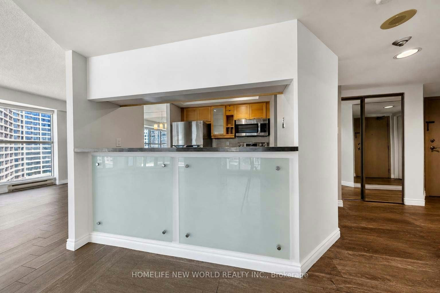 1602-77 Harbour Square, Toronto, ON, M5J 2S2 - 17
