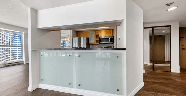 1602-77 Harbour Square, Toronto, ON, M5J 2S2 - 17