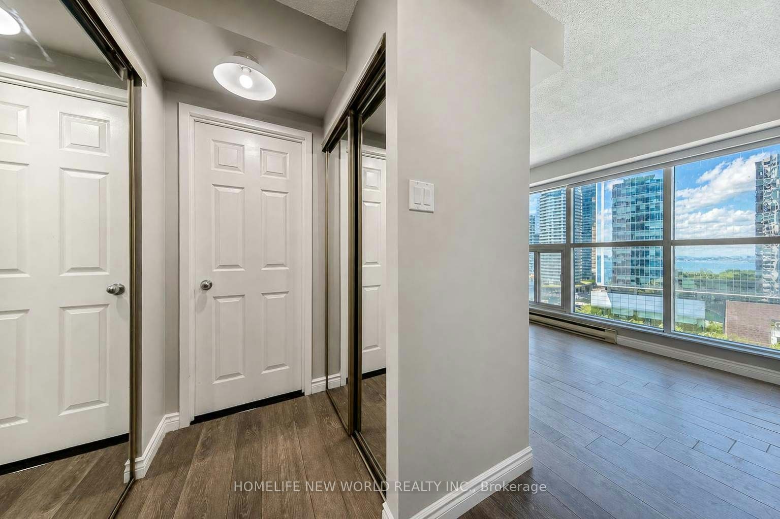 1602-77 Harbour Square, Toronto, ON, M5J 2S2 - 22