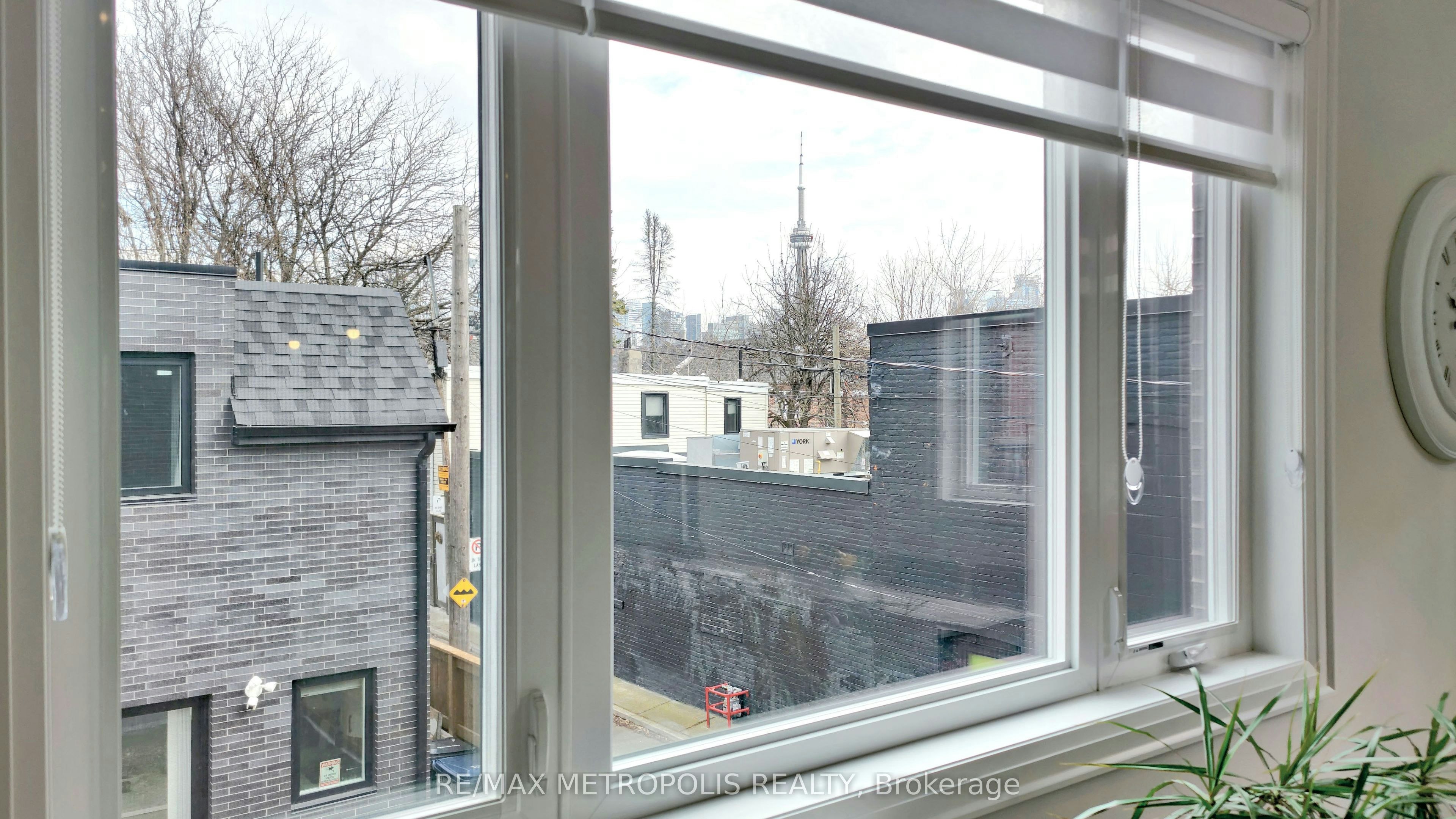 2&3 Floor-165 Manning Avenue, Toronto, ON, M6J 2K6 - 13
