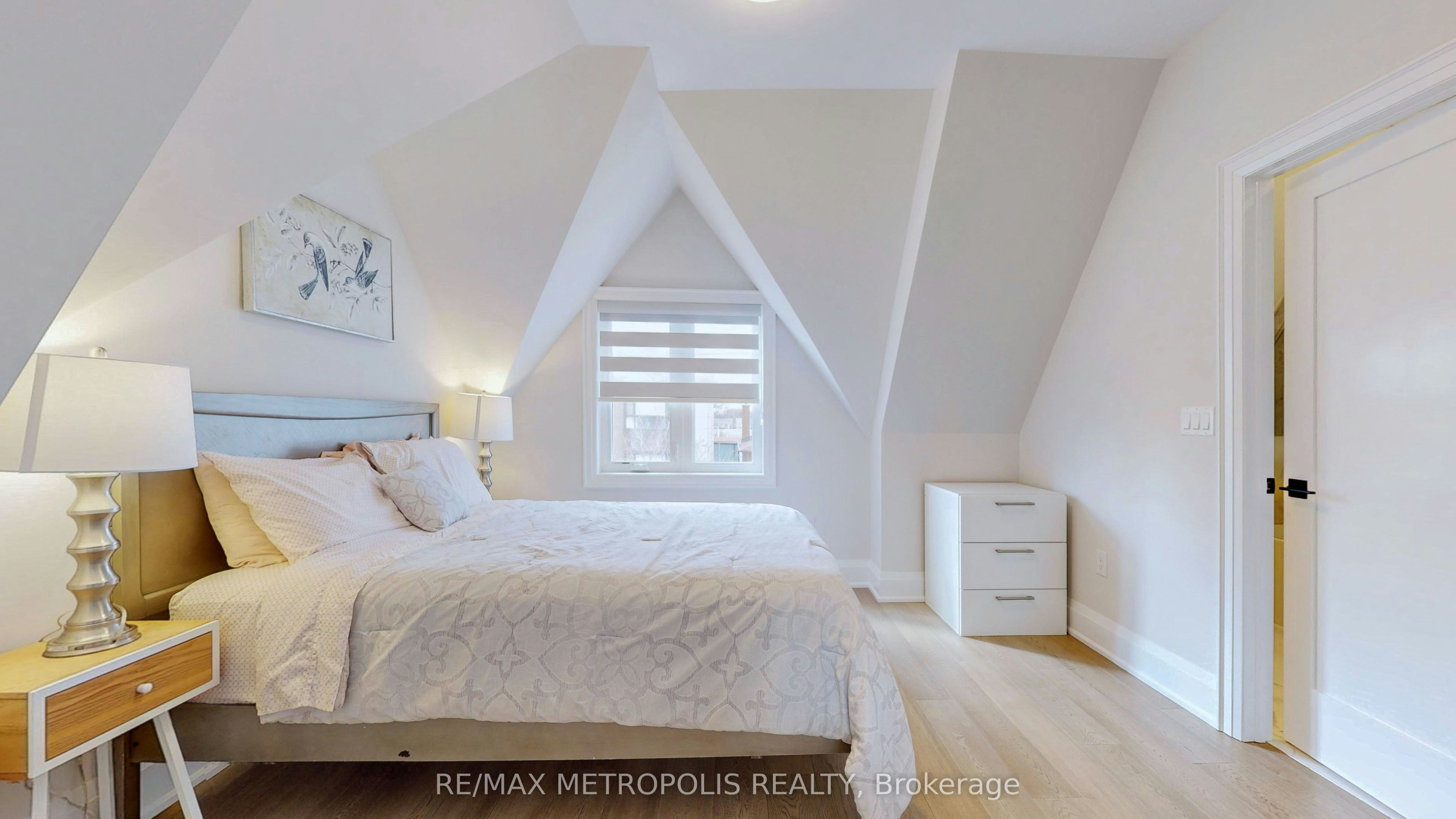 2&3 Floor-165 Manning Avenue, Toronto, ON, M6J 2K6 - 25