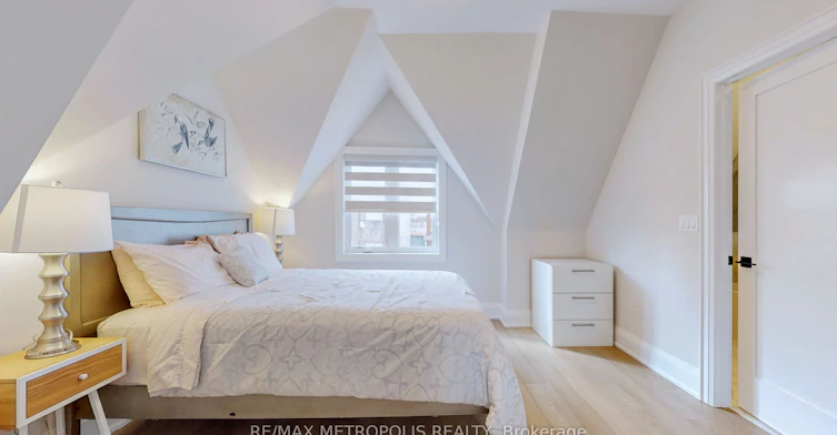 2&3 Floor-165 Manning Avenue, Toronto, ON, M6J 2K6 - 25