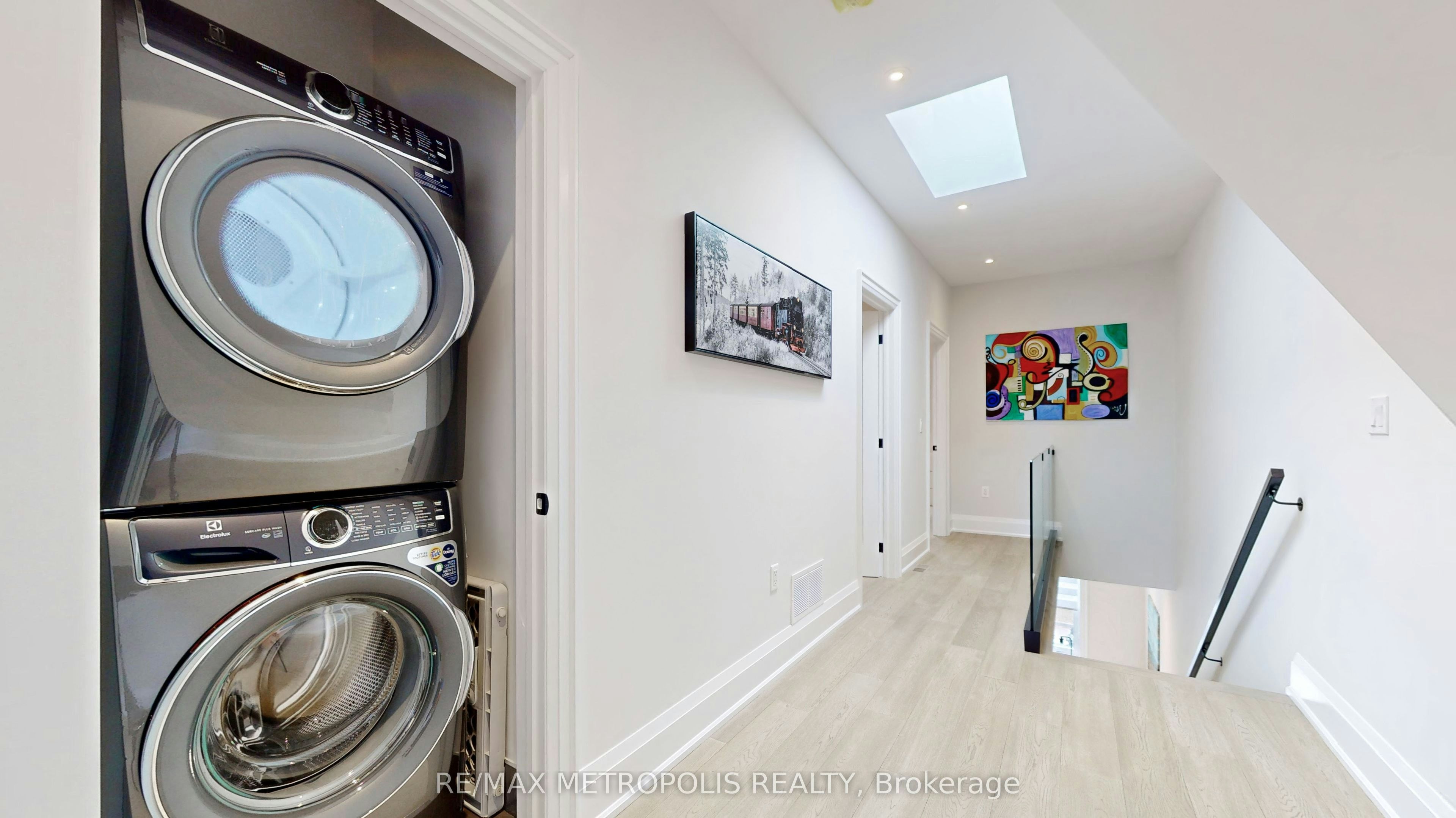 2&3 Floor-165 Manning Avenue, Toronto, ON, M6J 2K6 - 32