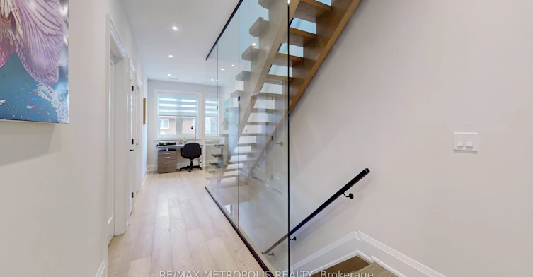 2&3 Floor-165 Manning Avenue, Toronto, ON, M6J 2K6 - 7