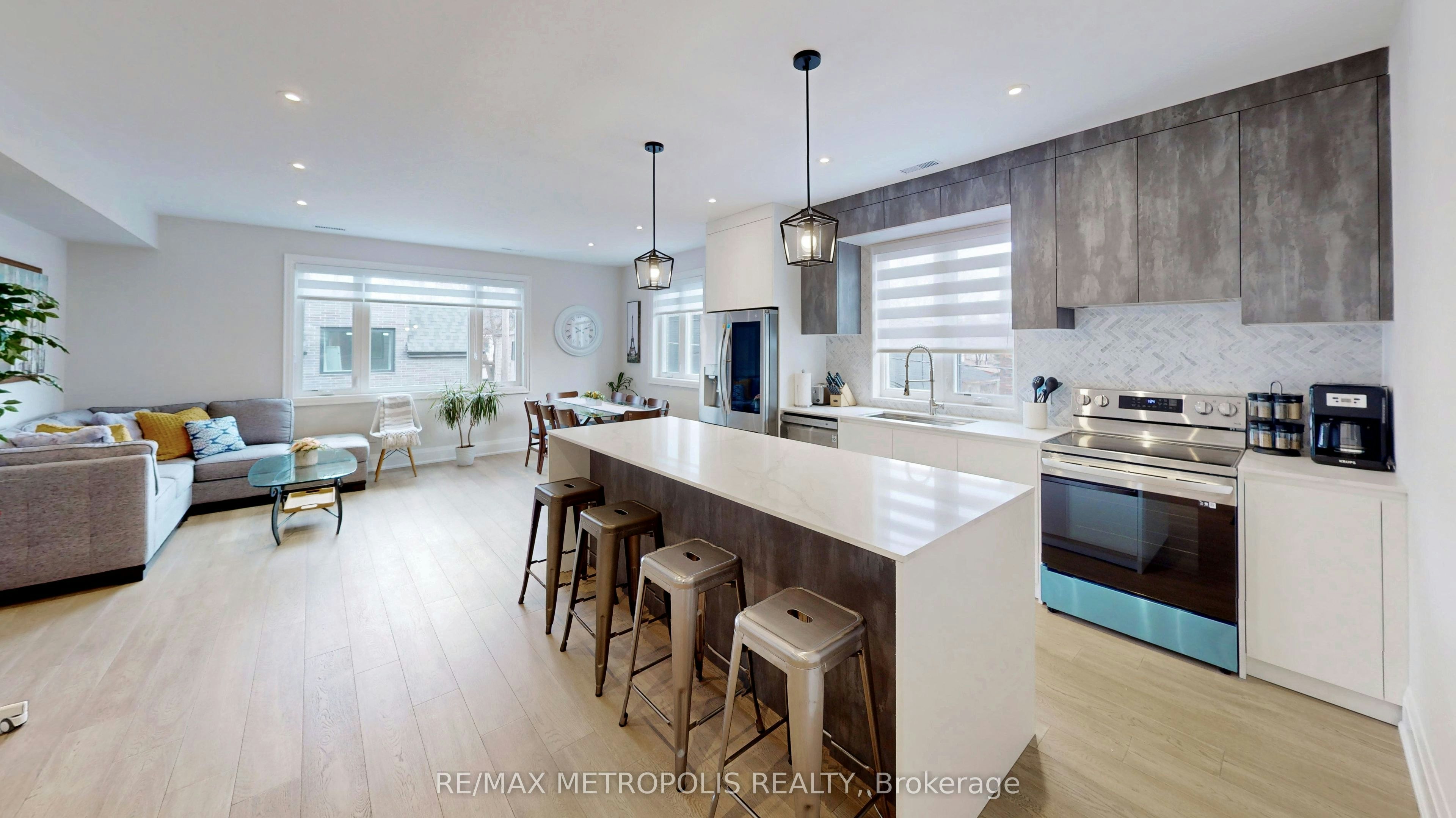 2&3 Floor-165 Manning Avenue, Toronto, ON, M6J 2K6 - 17