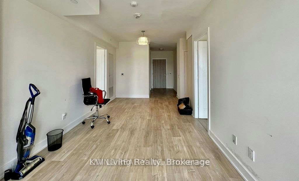 302-80 Vanauley Street, Toronto, ON, M5T 0C9 - 3