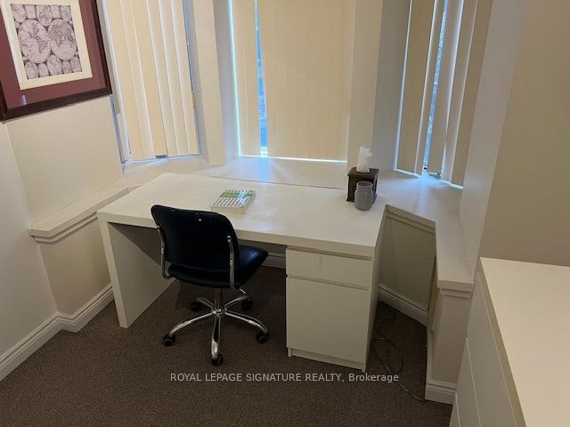 Lower-208 Carlton Street, Toronto, ON, M5A 2L1 - 30