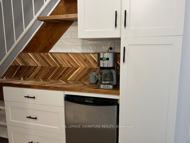 Lower-208 Carlton Street, Toronto, ON, M5A 2L1 - 7