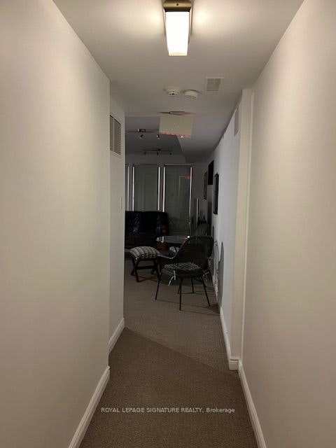 Lower-208 Carlton Street, Toronto, ON, M5A 2L1 - 8