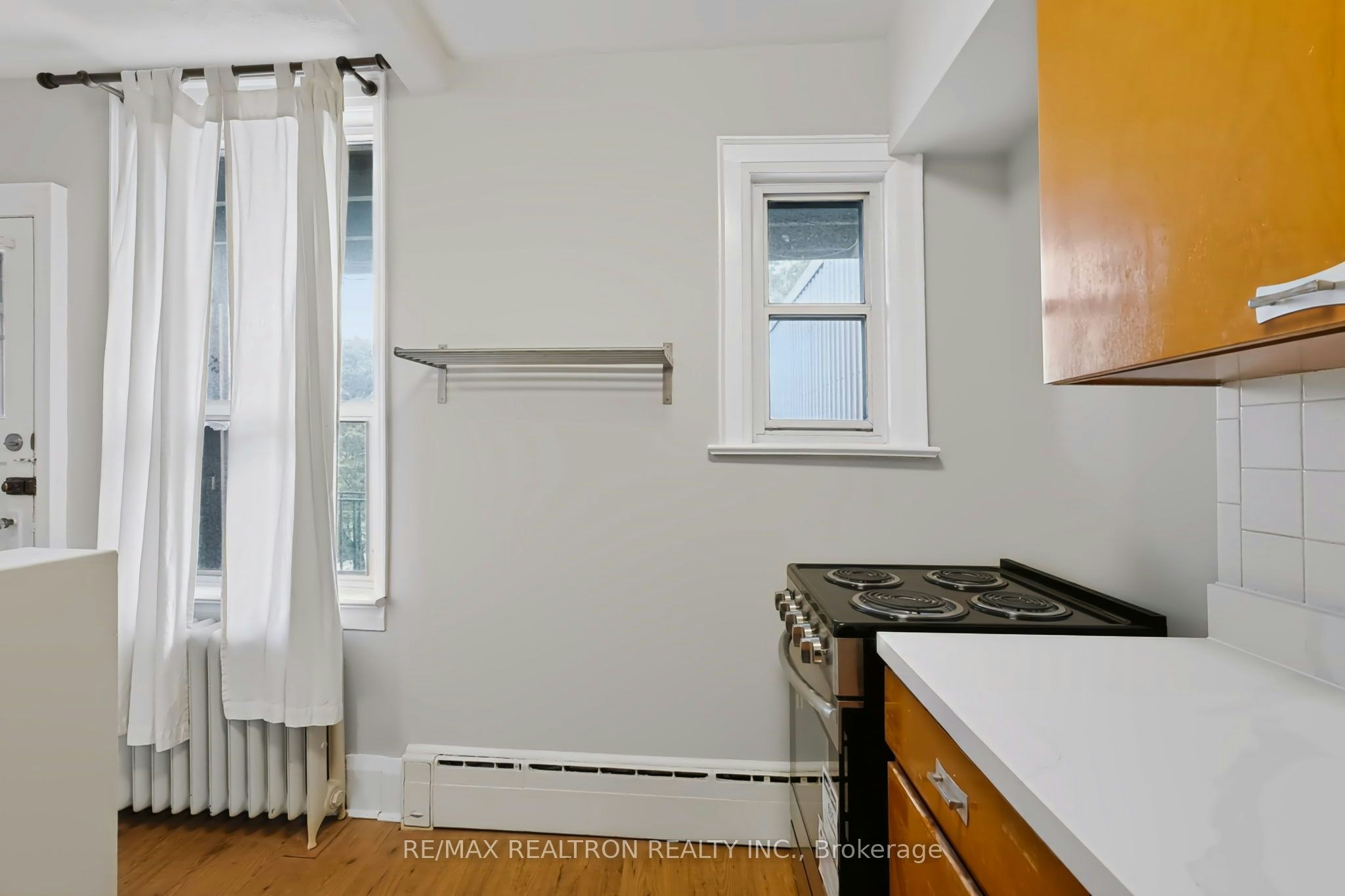3-3232 Yonge Street, Toronto, ON, M4N 2L4 - 4
