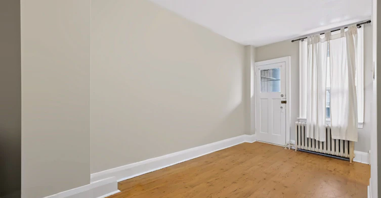 3-3232 Yonge Street, Toronto, ON, M4N 2L4