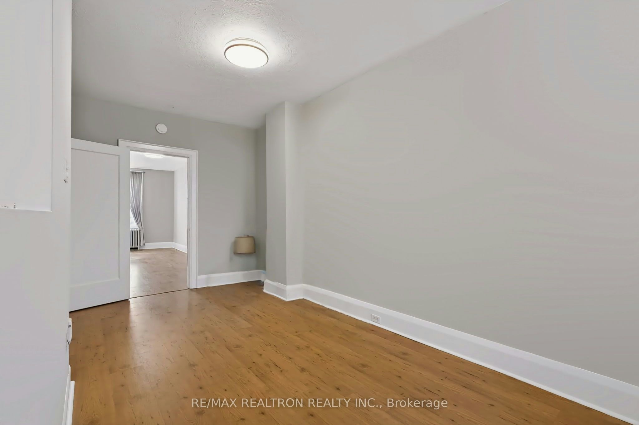 3-3232 Yonge Street, Toronto, ON, M4N 2L4 - 2