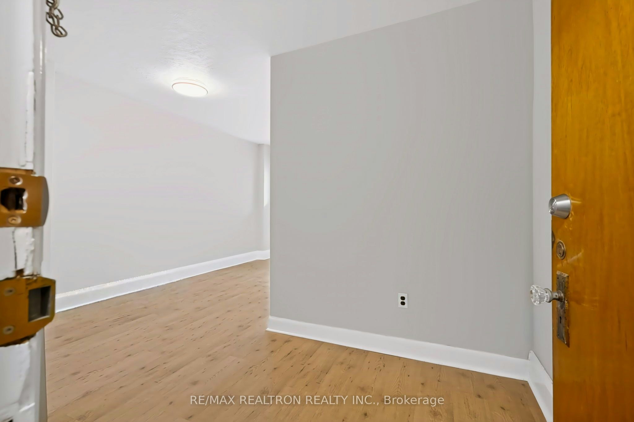 3-3232 Yonge Street, Toronto, ON, M4N 2L4 - 15
