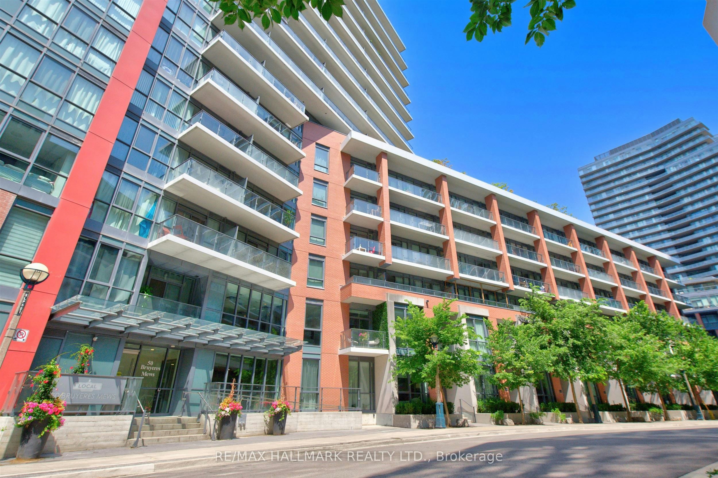 320-50 Bruyeres Mews, Toronto, ON, M5V 0G8 - 3