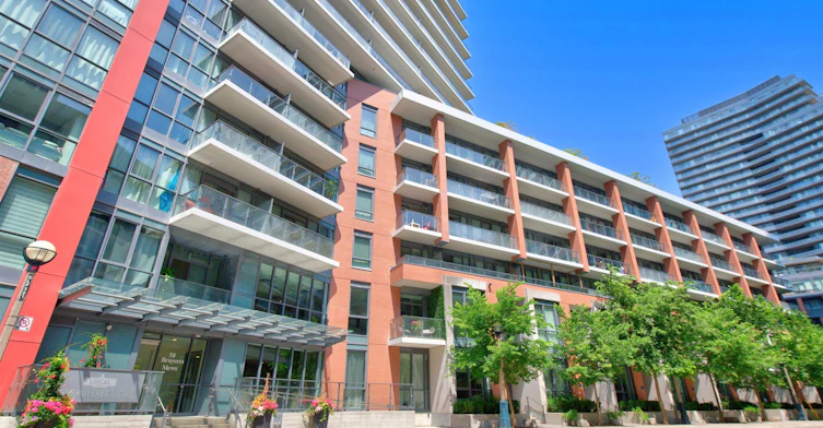 320-50 Bruyeres Mews, Toronto, ON, M5V 0G8 - 3