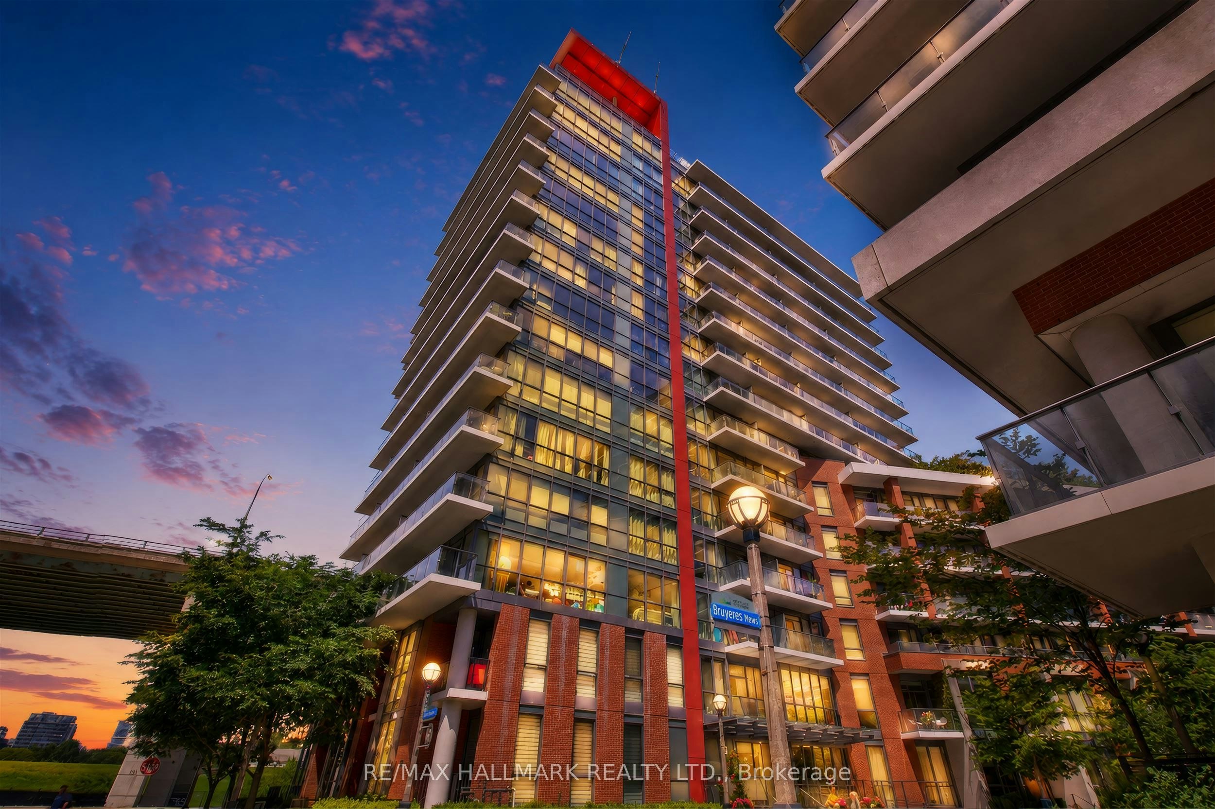 320-50 Bruyeres Mews, Toronto, ON, M5V 0G8 - 2