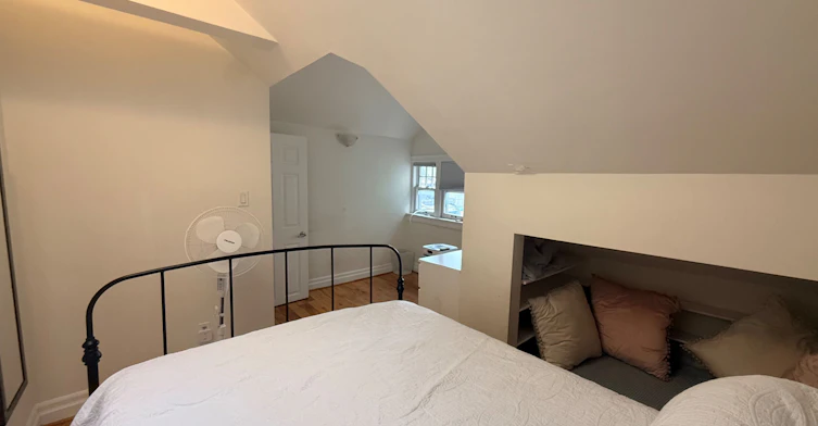 Upper-184 Madison Avenue, Toronto, ON, M5R 2S5 - 26