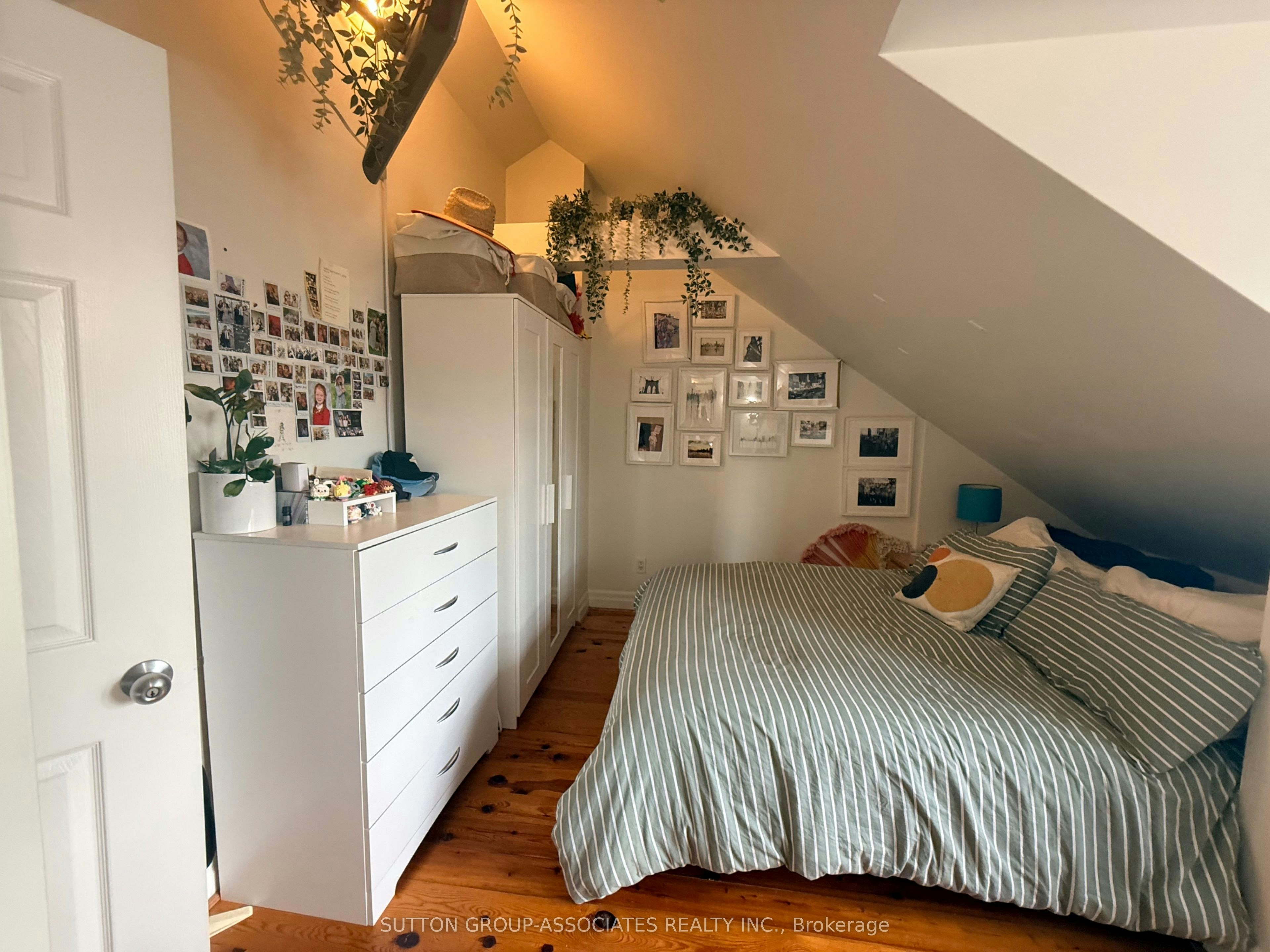 Upper-184 Madison Avenue, Toronto, ON, M5R 2S5 - 32