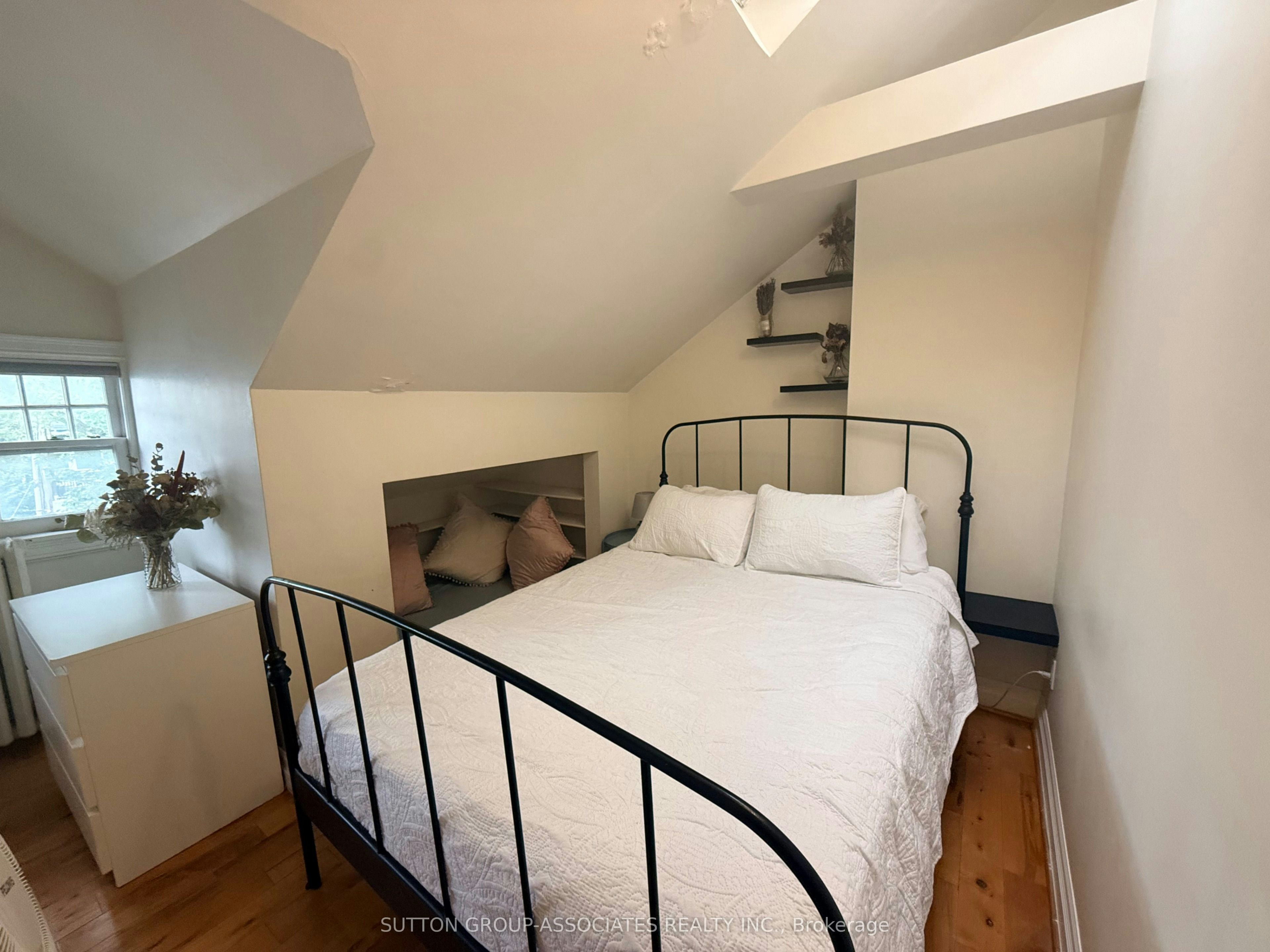 Upper-184 Madison Avenue, Toronto, ON, M5R 2S5 - 27