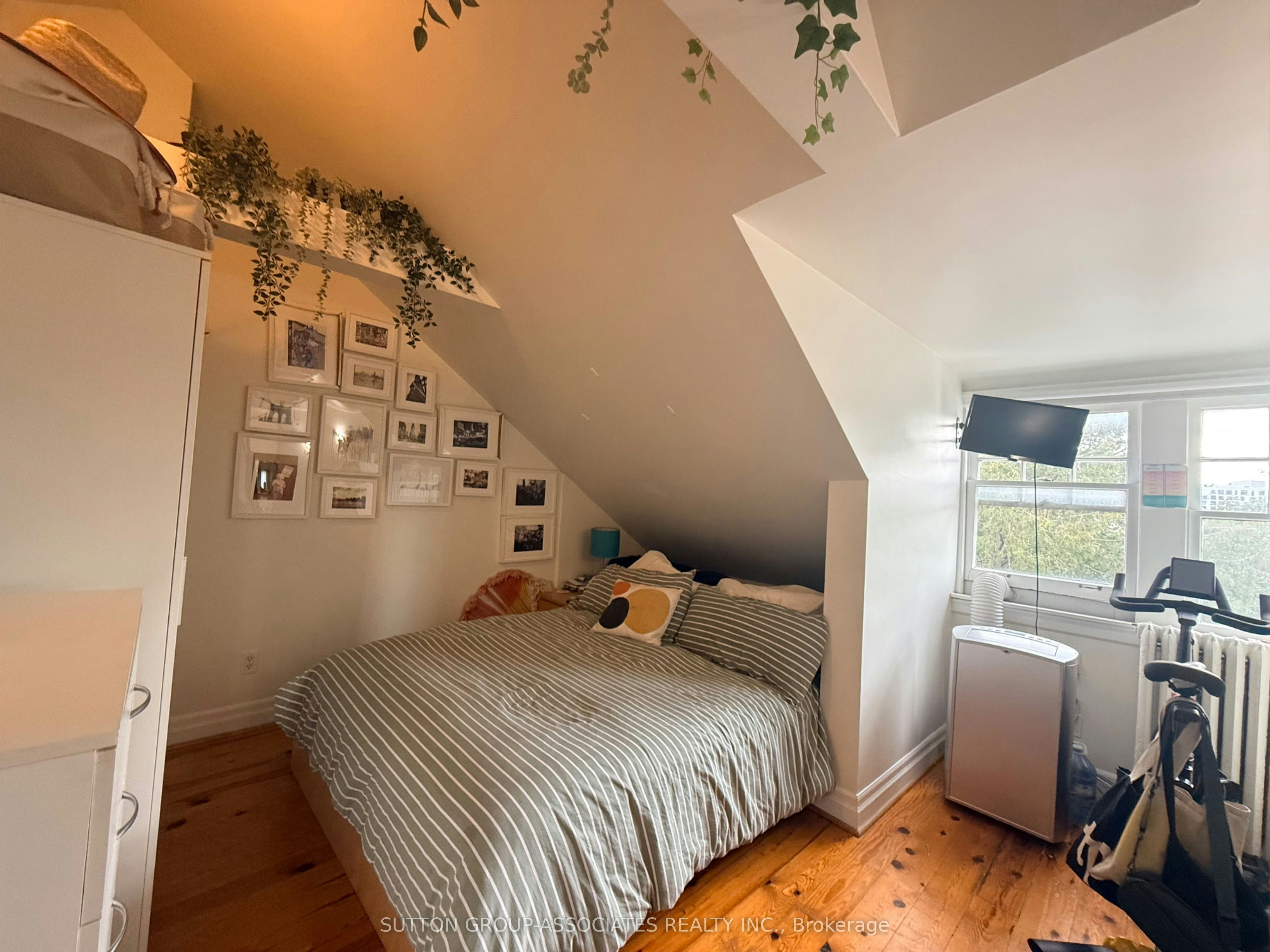 Upper-184 Madison Avenue, Toronto, ON, M5R 2S5 - 30