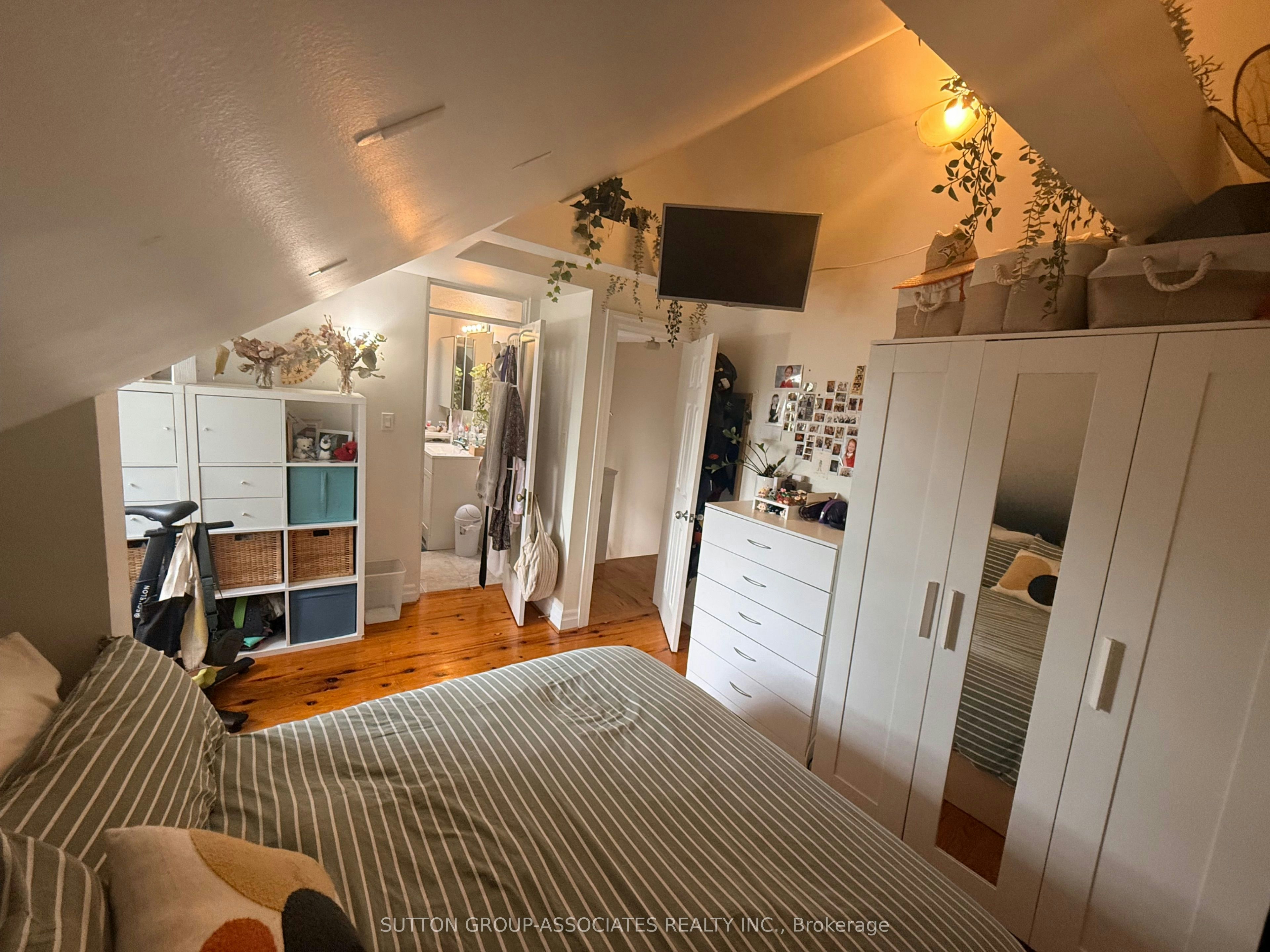 Upper-184 Madison Avenue, Toronto, ON, M5R 2S5 - 29