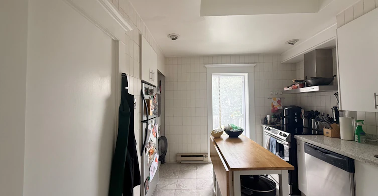 Upper-184 Madison Avenue, Toronto, ON, M5R 2S5 - 11
